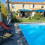 Couette-café La 13&15 4*