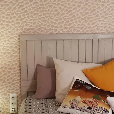 La 13&15 Bed & Breakfast