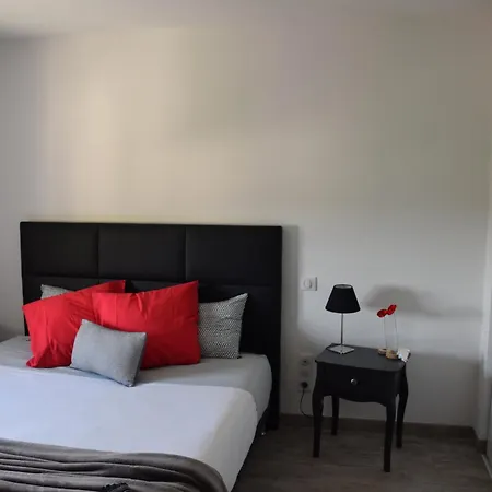 Bed & Breakfast La 13&15